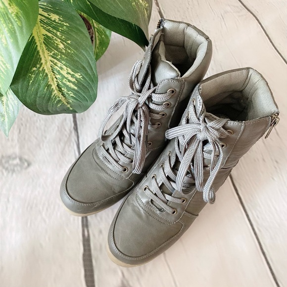 Ankle Wedge Boots Winter Booties - Grey Size 8 - Picture 1 of 3